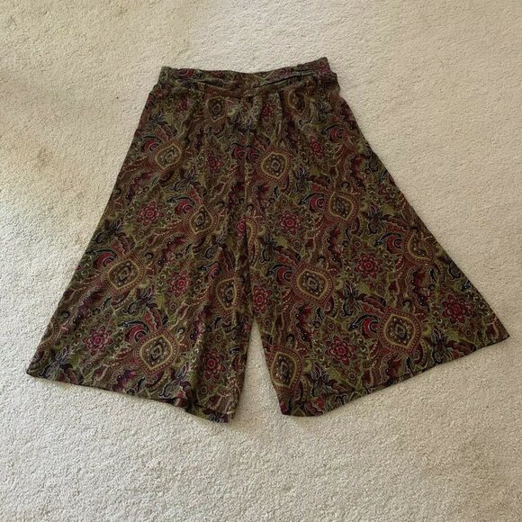 Lucia. Size 14. Challis Goucho Divided Skirt Pants. USA 34"-36" waist. B31 - Picture 1 of 4